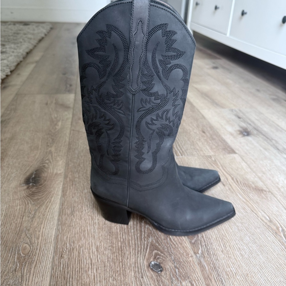 Black Western Boots